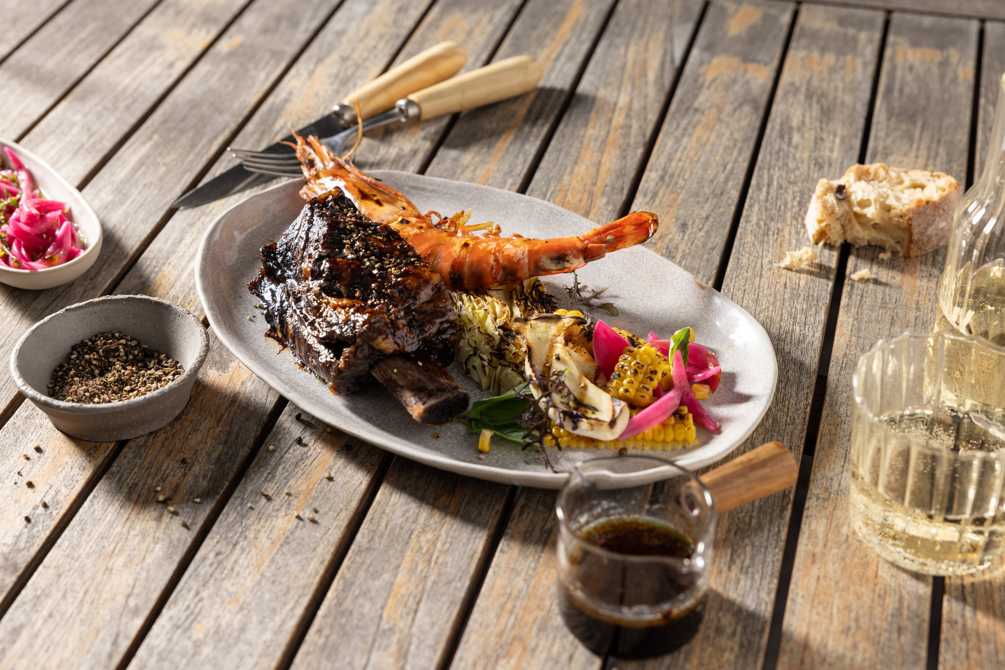 Surf-and-Turf mit Gemüsebeilage